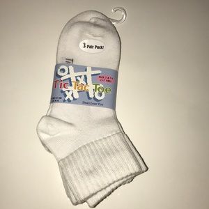 Tic tac toe white socks  3 pair pack